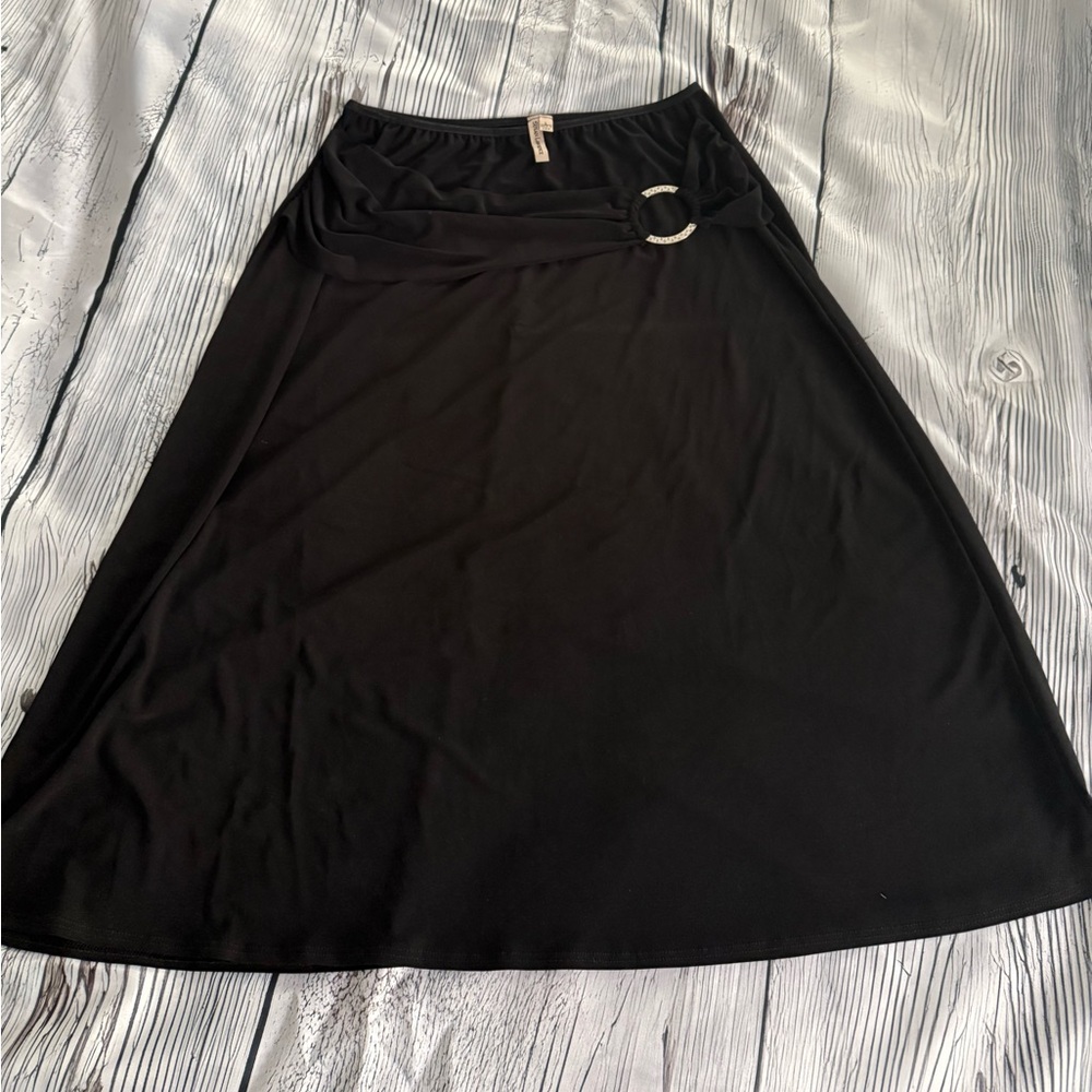 Susan Lawrence Classic Black Skirt- Stretch material- lightweight